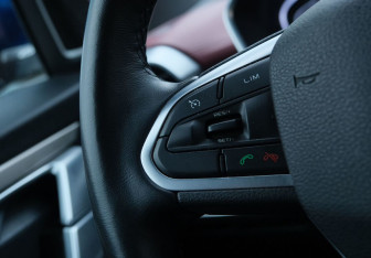 Подержанный автомобиль Geely Coolray 2021 года (13 фото)