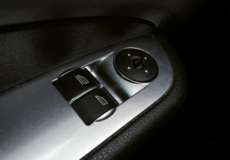 Подержанный автомобиль Ford Focus Hatchback 2010 года (12 фото)