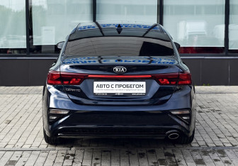 Подержанный автомобиль Kia Cerato Sedan 2021 года (4 фото)