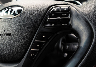 Подержанный автомобиль Kia Ceed Hatchback 2014 года (13 фото)