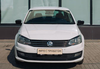 Подержанный автомобиль Volkswagen Polo Sedan 2019 года (8 фото)