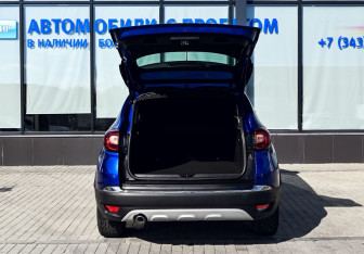 Подержанный автомобиль Renault Kaptur 2020 года (20 фото)