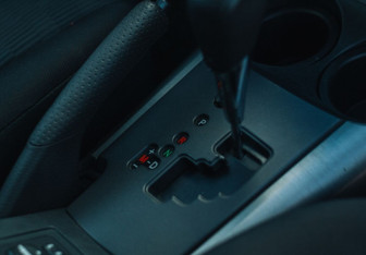 Подержанный автомобиль Toyota RAV4 2011 года (13 фото)