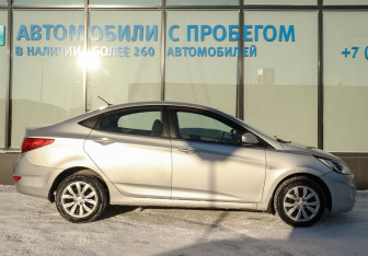 Подержанный автомобиль Hyundai Solaris Sedan 2013 года (6 фото)