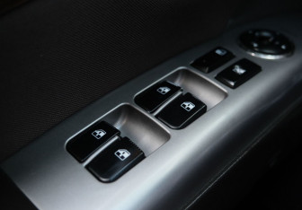 Подержанный автомобиль Hyundai Santa Fe 2010 года (11 фото)