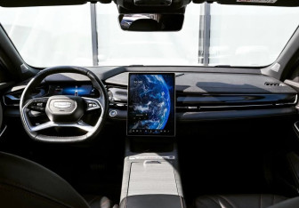 Подержанный автомобиль Geely Preface 2024 года (17 фото)