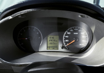 Подержанный автомобиль LADA (ВАЗ) Granta Sedan 2013 года (9 фото)