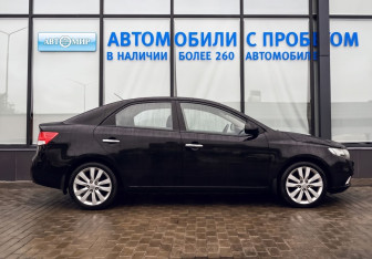 Подержанный автомобиль Kia Cerato Sedan 2011 года (6 фото)
