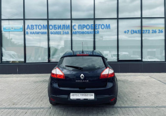 Подержанный автомобиль Renault Megane Hatchback 2011 года (4 фото)