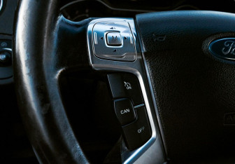 Подержанный автомобиль Ford S-MAX 2008 года (13 фото)