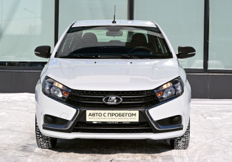 Подержанный автомобиль LADA (ВАЗ) Vesta Sedan 2019 года (8 фото)
