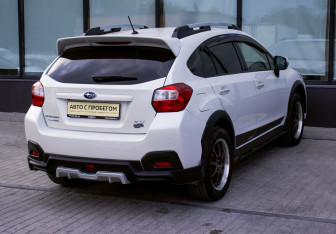 Подержанный автомобиль Subaru XV 2014 года (5 фото)