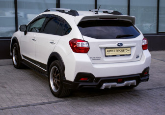 Подержанный автомобиль Subaru XV 2014 года (3 фото)