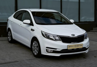 Подержанный автомобиль Kia Rio Sedan 2015 года (7 фото)