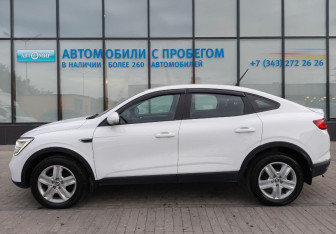 Подержанный автомобиль Renault Arkana 2020 года (2 фото)