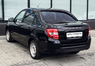Подержанный автомобиль LADA (ВАЗ) Granta Sedan 2023 года (3 фото)