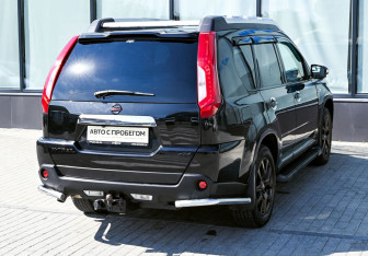 Подержанный автомобиль Nissan X-Trail 2011 года (5 фото)