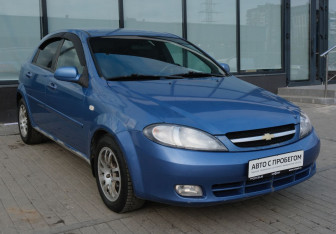 Подержанный автомобиль Chevrolet Lacetti Hatchback 2006 года (7 фото)