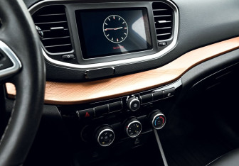 Подержанный автомобиль LADA (ВАЗ) Vesta Sedan 2023 года (11 фото)