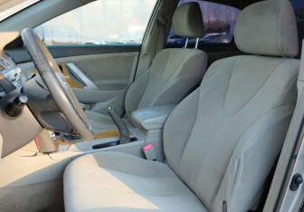 Подержанный автомобиль Toyota Camry Sedan 2007 года (16 фото)