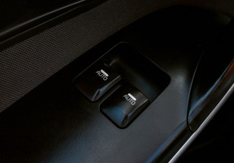 Подержанный автомобиль Kia Ceed Hatchback 2012 года (11 фото)