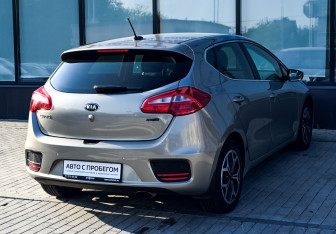 Подержанный автомобиль Kia Ceed Hatchback 2016 года (5 фото)