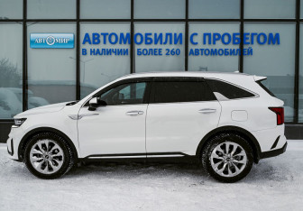 Подержанный автомобиль Kia Sorento 2020 года (2 фото)