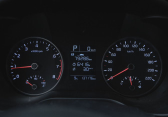 Подержанный автомобиль Kia Rio Hatchback 2018 года (18 фото)