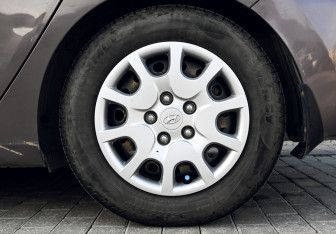 Подержанный автомобиль Hyundai i30 Hatchback 2014 года (21 фото)