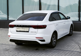 Подержанный автомобиль Geely Emgrand 2024 года (5 фото)