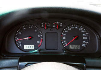 Подержанный автомобиль Volkswagen Passat Wagon 1999 года (11 фото)