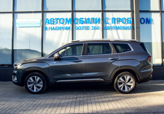 Подержанный автомобиль Geely Okavango 2023 года (2 фото)