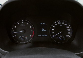 Подержанный автомобиль Hyundai Solaris Sedan 2018 года (16 фото)