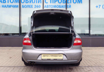 Подержанный автомобиль Skoda Superb Liftback 2011 года (21 фото)