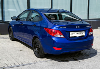 Подержанный автомобиль Hyundai Solaris Sedan 2013 года (3 фото)