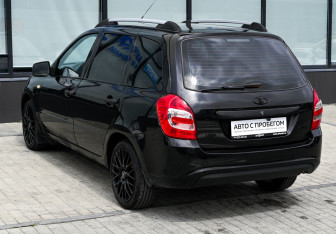 Подержанный автомобиль LADA (ВАЗ) Kalina Wagon 2015 года (3 фото)
