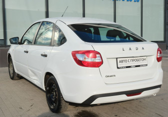 Подержанный автомобиль LADA (ВАЗ) Granta Hatchback 2020 года (3 фото)