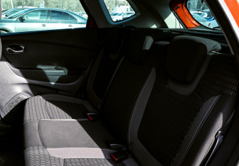 Подержанный автомобиль Renault Kaptur 2018 года (17 фото)