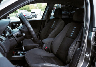 Подержанный автомобиль Renault Megane Sedan 2008 года (14 фото)