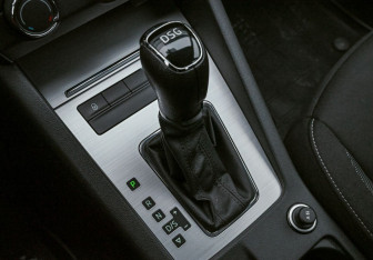 Подержанный автомобиль Skoda Octavia Liftback 2018 года (14 фото)