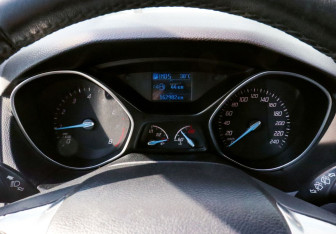 Подержанный автомобиль Ford Focus Hatchback 2013 года (11 фото)