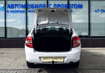 Подержанный автомобиль LADA (ВАЗ) Granta Sedan 2012 года (19 фото)