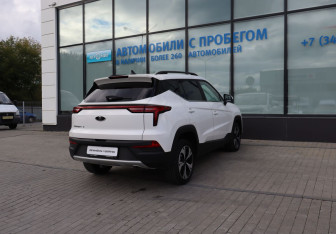 Подержанный автомобиль Москвич 3 2025 года (5 фото)