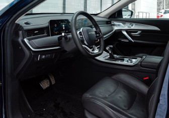 Подержанный автомобиль Jetour X70 Plus 2023 года (10 фото)