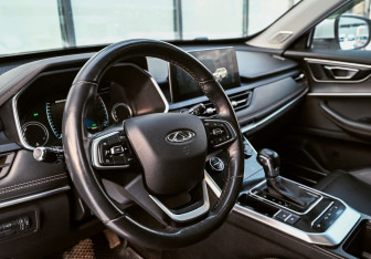 Подержанный автомобиль Chery Tiggo 8 2021 года (17 фото)