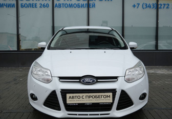 Подержанный автомобиль Ford Focus Hatchback 2013 года (8 фото)