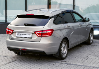 Подержанный автомобиль LADA (ВАЗ) Vesta Wagon 2018 года (5 фото)