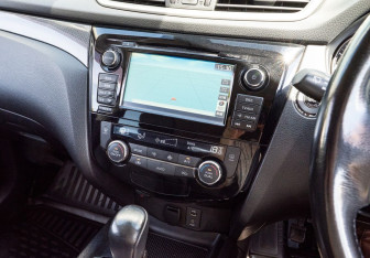Подержанный автомобиль Nissan X-Trail 2014 года (13 фото)
