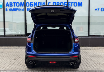Подержанный автомобиль Geely Coolray 2022 года (22 фото)