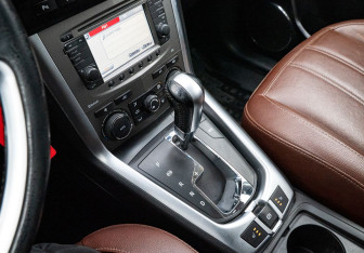 Подержанный автомобиль Opel Antara 2014 года (14 фото)